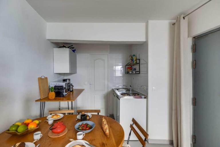 Guestready - Bel Apt A 6 Min Du Metro Gare Du Nord Paris Exterior photo